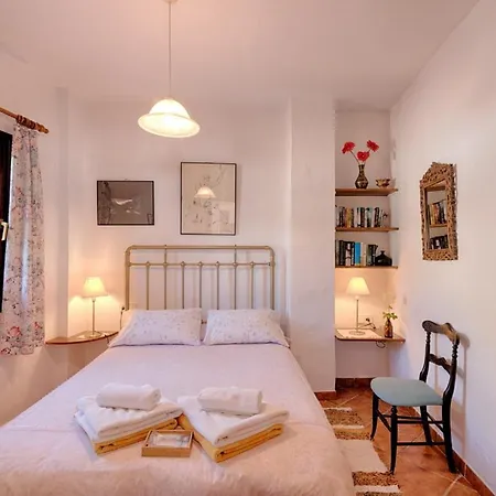 Casa Almona Spainsunrentals 1131 Frigiliana